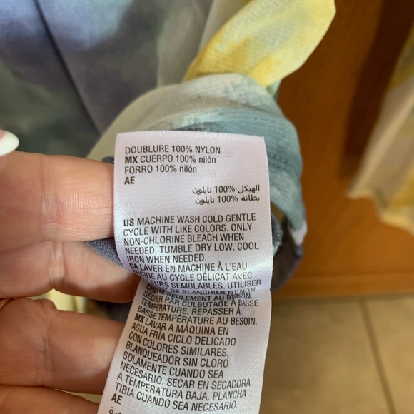 International Concepts Top with V-neck and Ruching - Picture 5 of 7